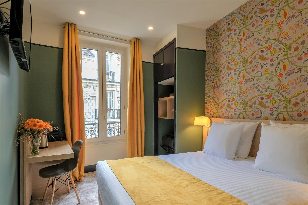 AMMI Hôtel de France Nice - Chambre petite double standard - à 2 pas de la mer et la Promenade des Anglais